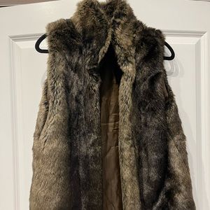 Abercrombie & Fitch Faux Fur Vest